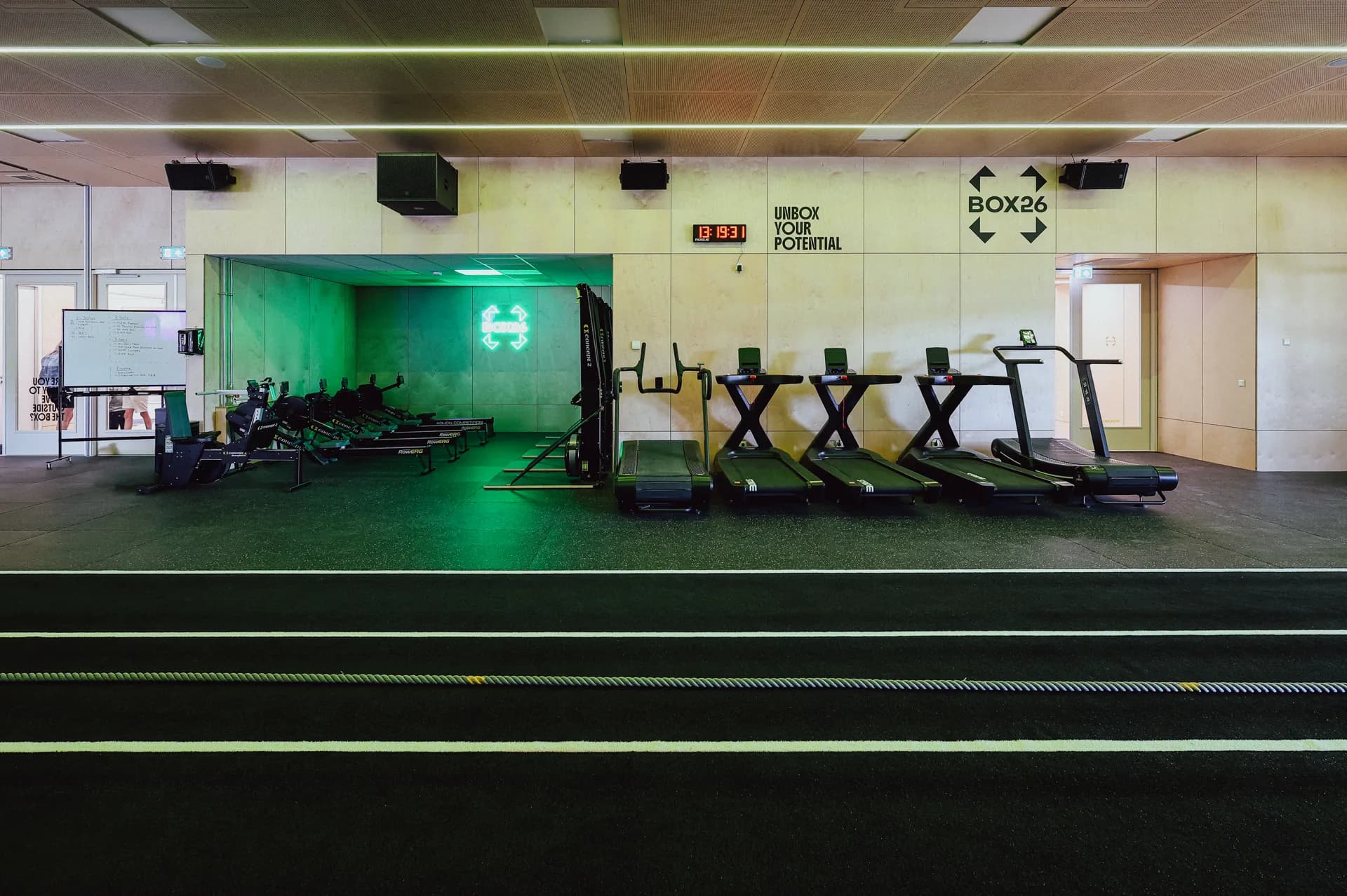 HYROX gym BOX26 in Gilze met bootcamp, open gym en personal training