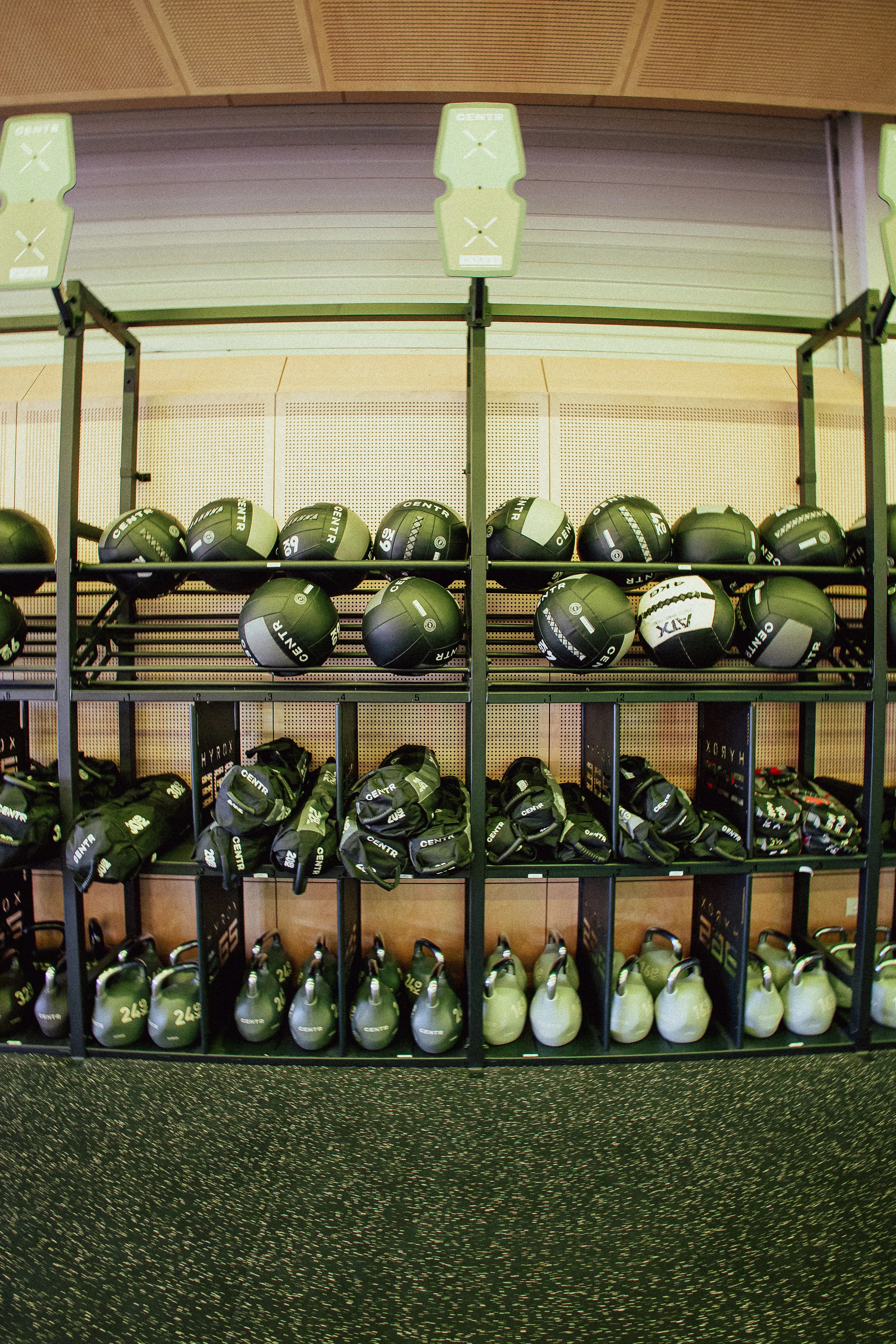 HYROX gym BOX26 in Gilze met bootcamp, open gym en personal training